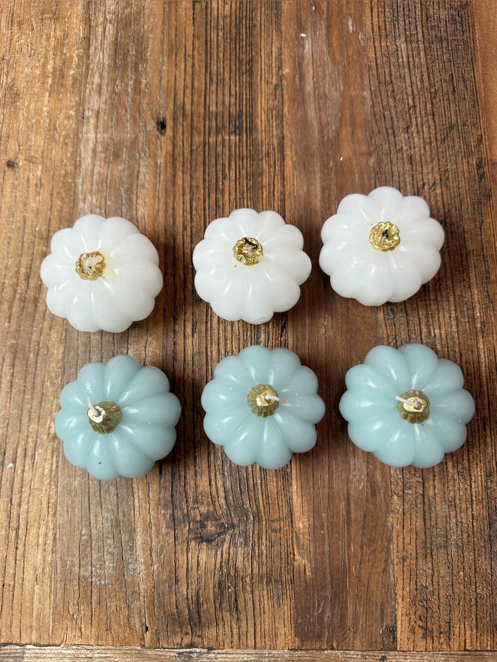 Set of 6 Pumpkin-Shaped candles in White and Pale Blue with Gold Accents